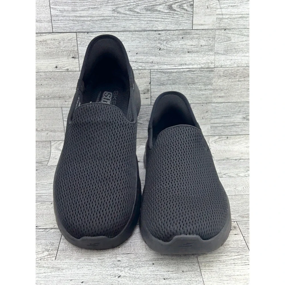 Skechers hands free
